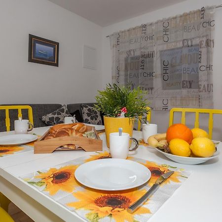 Apartment Dome Biograd Na Moru Exterior foto